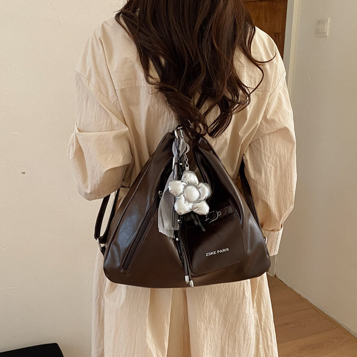 Damen Hobo-Tasche aus schmeichelndem Kunstleder mit praktischen Fächern Nord Taschen
