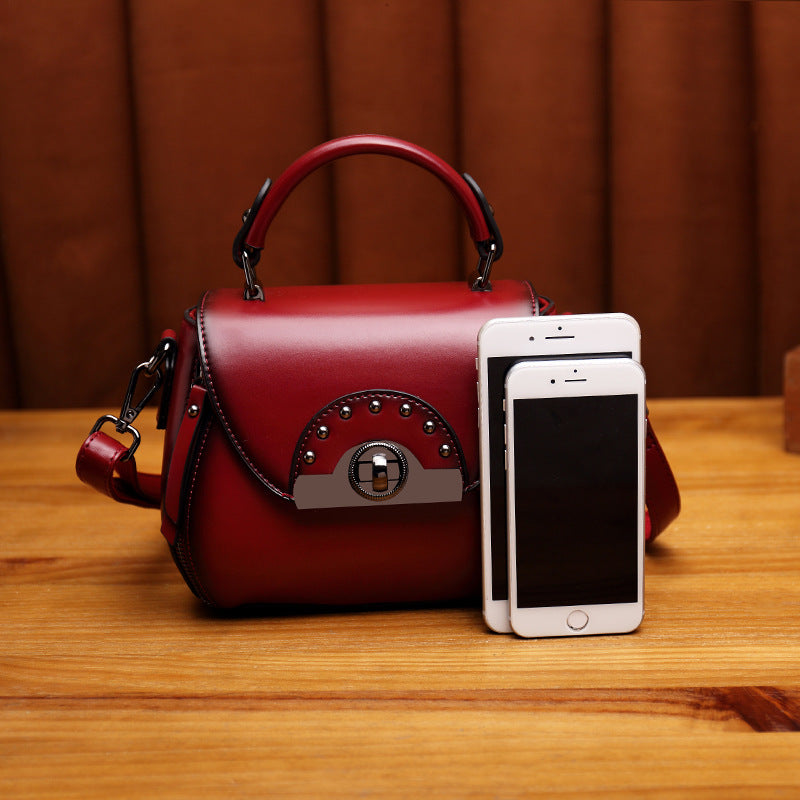 Damen elegante Handtasche mit Metallakzenten Nord Taschen