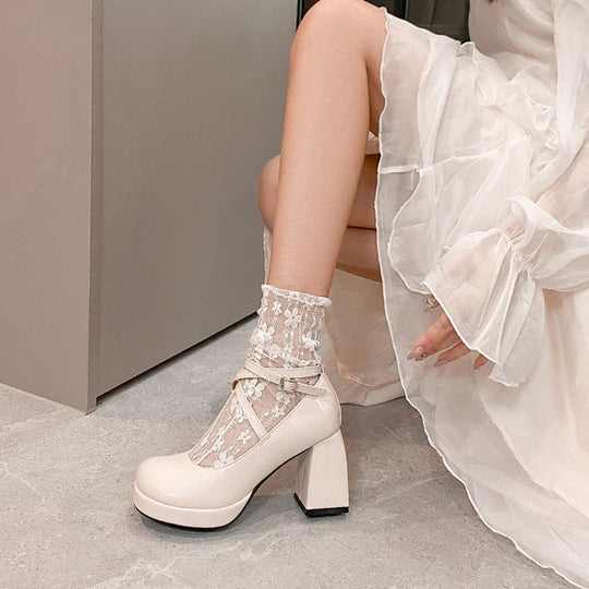 Damen Hochwertige Lack-Pumps mit verstellbarem Riemen und blockiertem Absatz