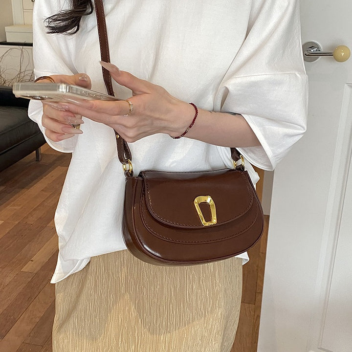 Damen Schultertasche mit elegantem Kettenverschluss und modischer Form Nord Taschen