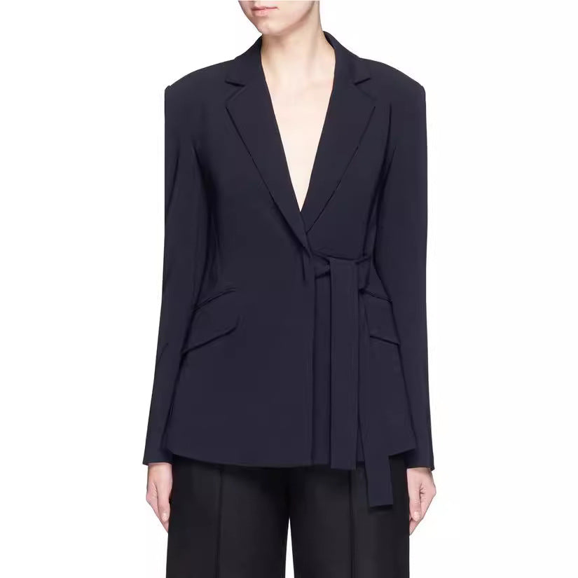 Damen Schalkragen-Wickelblazer mit seitlicher Knotenbindung und Pattentaschen Nord Taschen