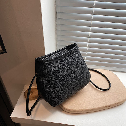 Damen Umhängetasche mit strukturiertem Kunstleder und abnehmbarem Schulterriemen Nord Taschen