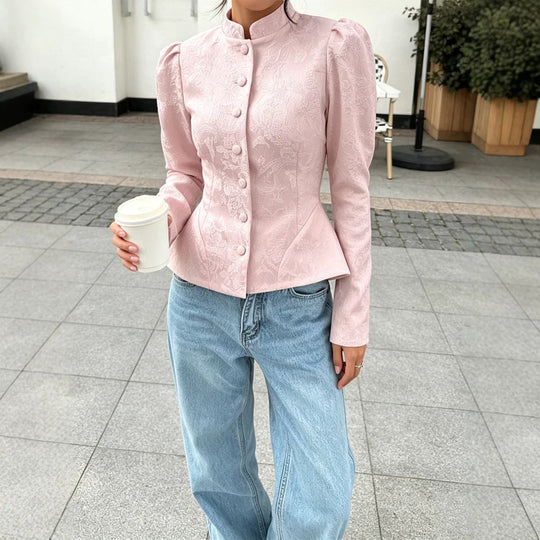 Damen taillierte Jacquard‑Bluse mit Stehkragen und dekorativer Knopfleiste Nord Taschen