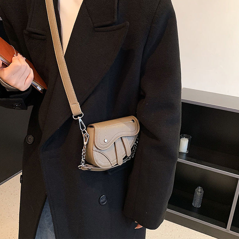Damen Mini-Handtasche im modernen, strukturierten Design Nord Taschen