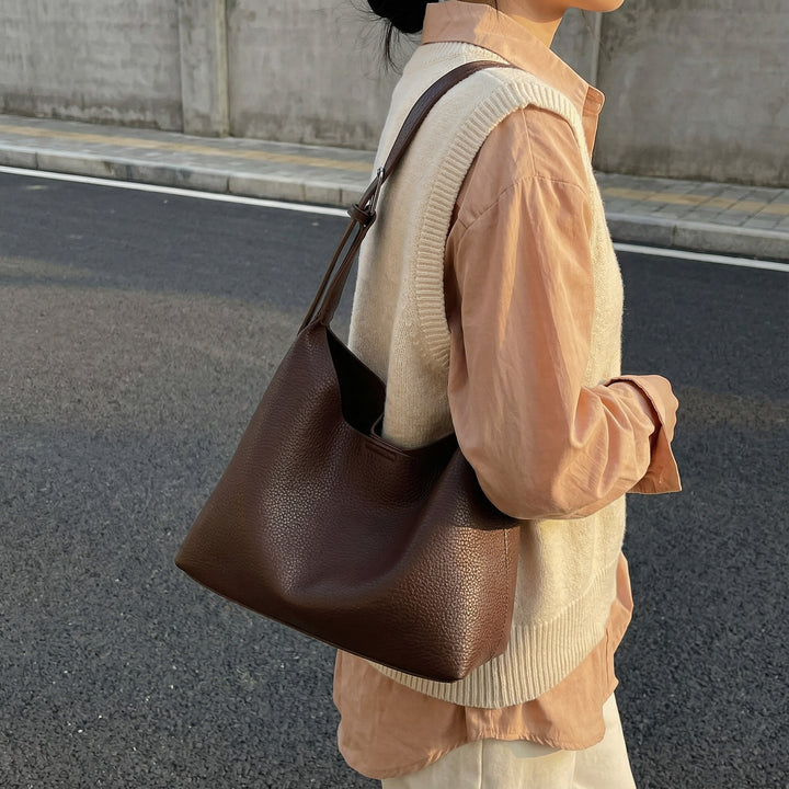 Damen Hobo-Tasche aus geschmeidigem Kunstleder mit elegantem Design Nord Taschen