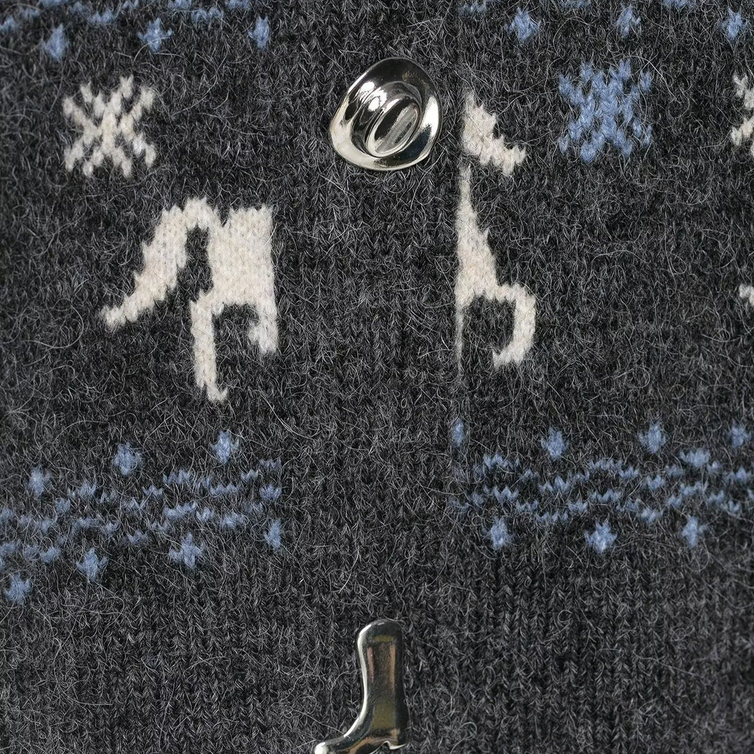 Damen Strickcardigan mit Pferde- und Hufeisen-Jacquard sowie dekorativen Stiefelknöpfen Nord Taschen