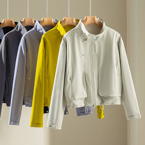 Damen Leichte Kurzjacke mit hohem Kragen, Tunnelzug und aufgesetzten Taschen Nord Taschen