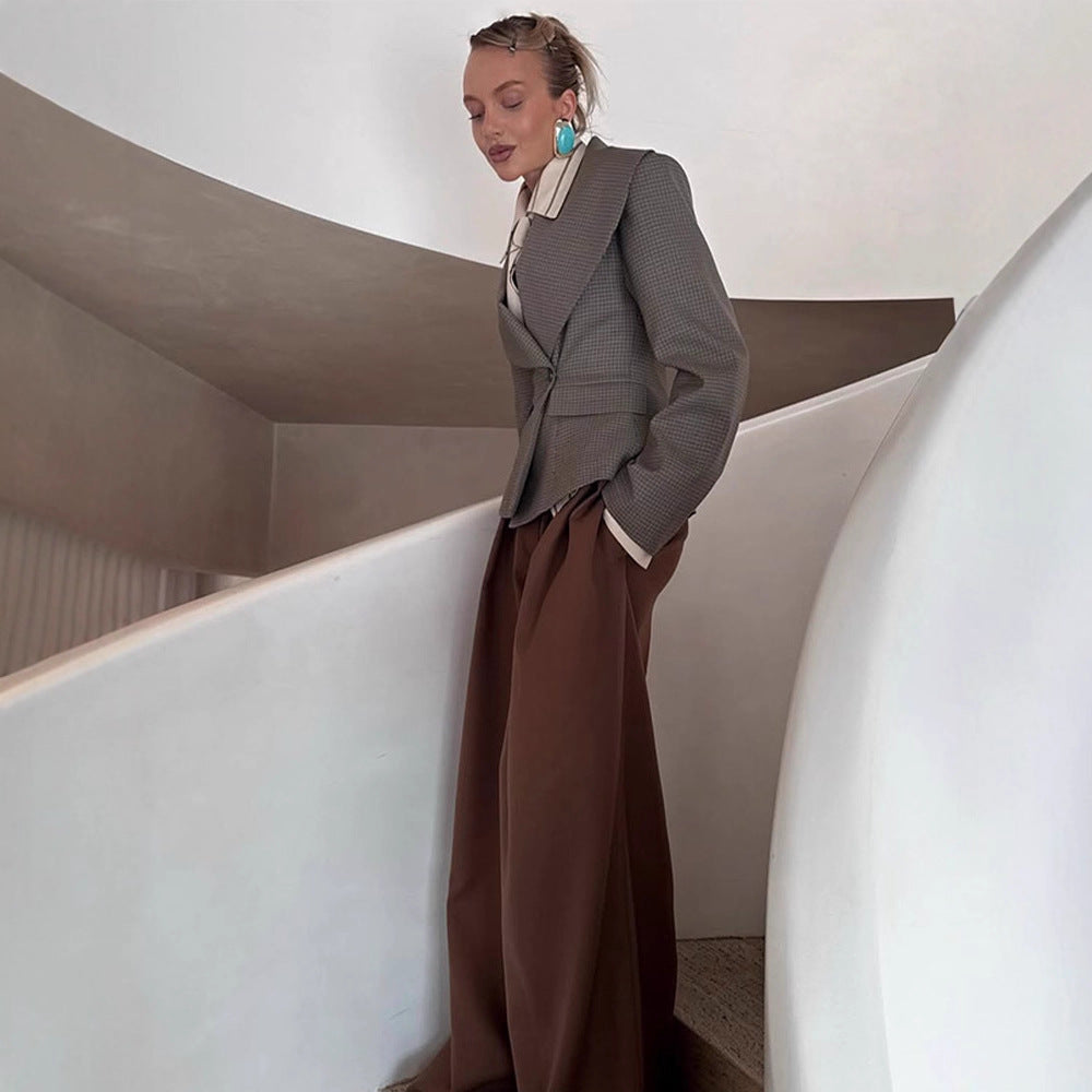 Damen Taillierter Blazer mit übergroßem Schalkragen und strukturierter Peplum‑Taille Nord Taschen
