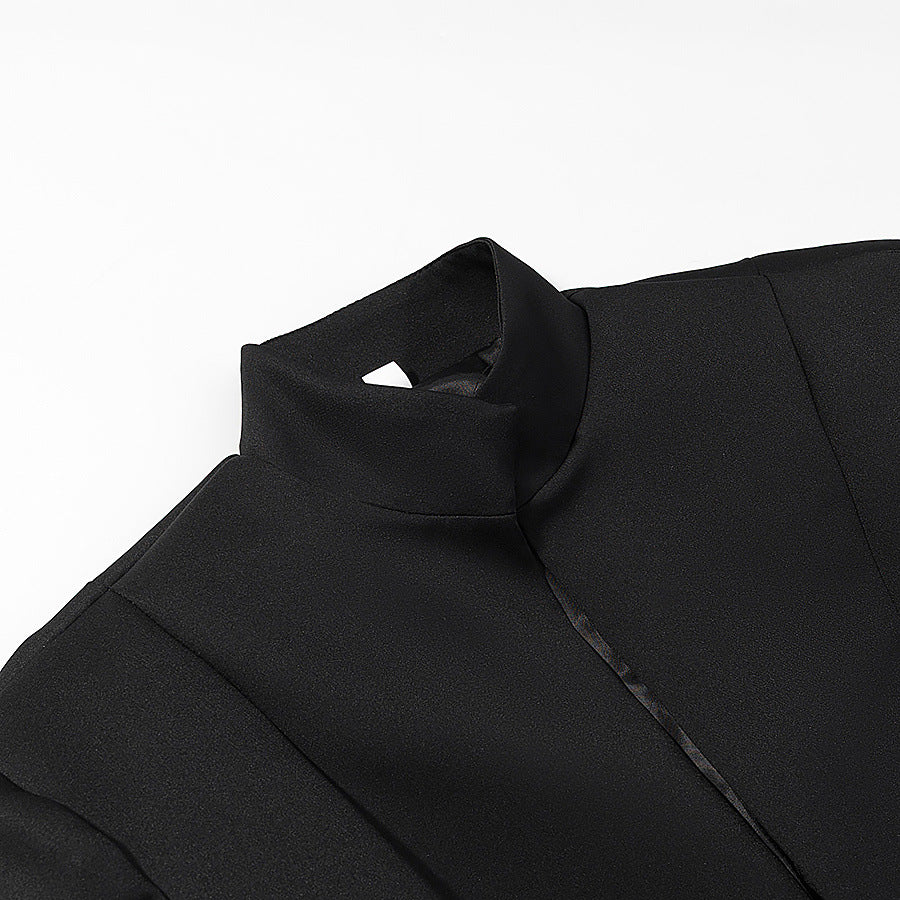 Herren Schmal geschnittener Sakko-Kurzblazer mit Stehkragen und minimalistischem Verschluss Nord Taschen
