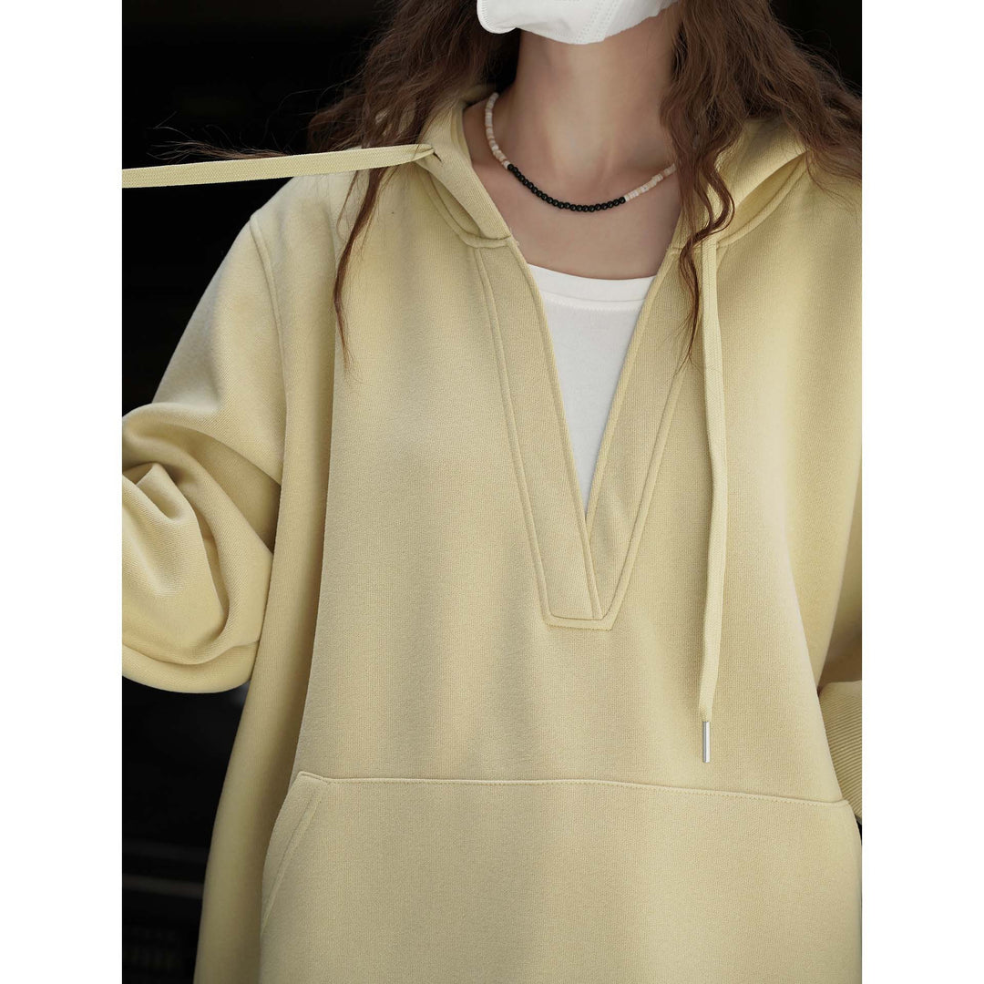 Damen Oversize-Hoodie mit V‑Ausschnitt und Kängurutasche Nord Taschen