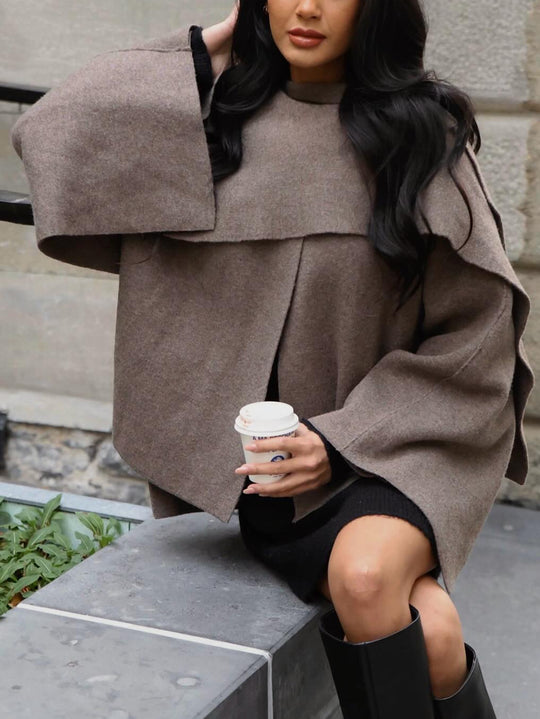 Damen Kurze Capejacke im Lagenlook aus Wollmix mit weitem Fledermausärmel Nord Taschen