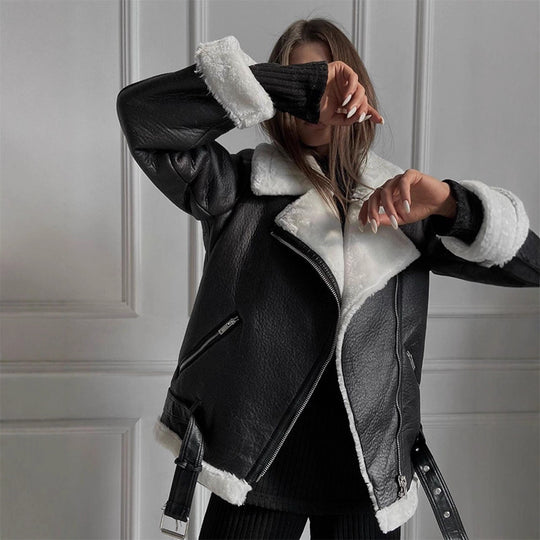 Damen Oversized Bikerjacke mit Teddyfell-Futter und verstellbaren Gürteln Nord Taschen