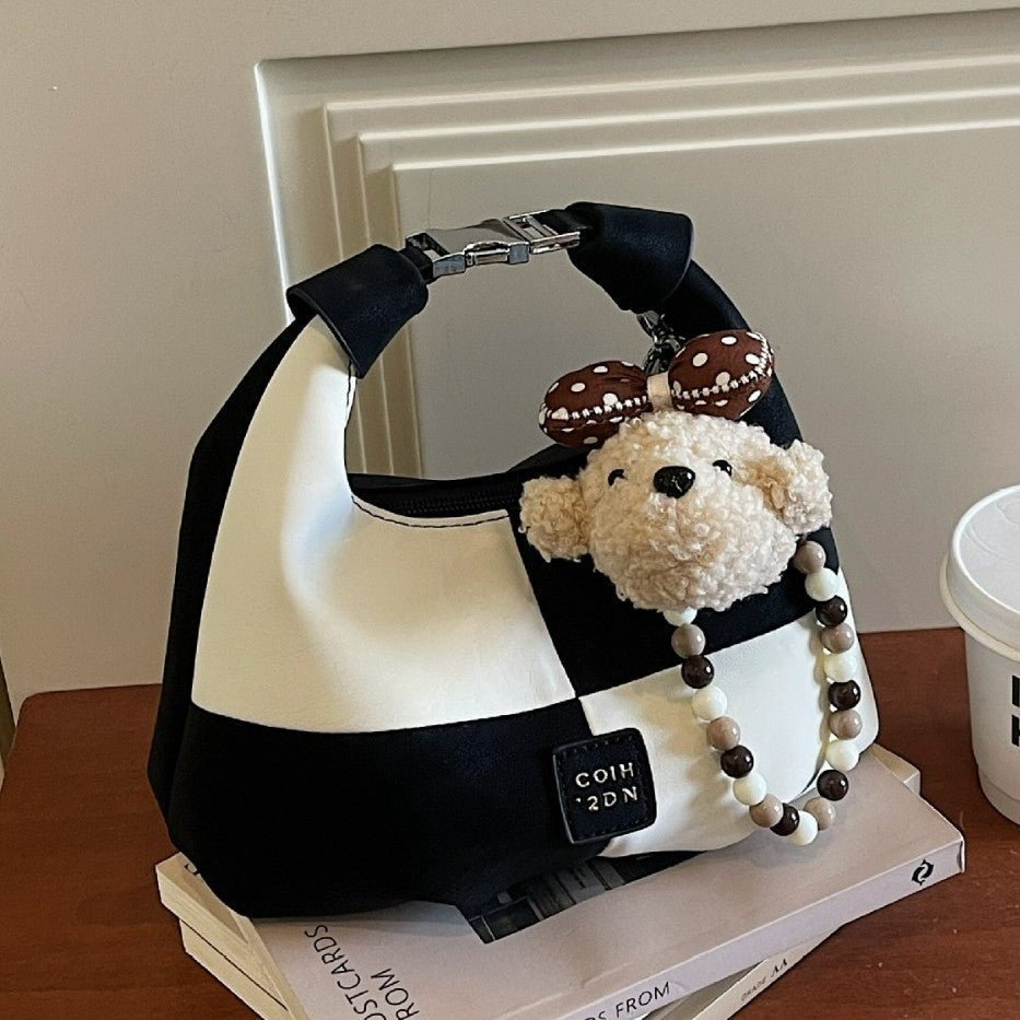 Damen modische Tasche mit niedlichem Plüschanhänger Nord Taschen