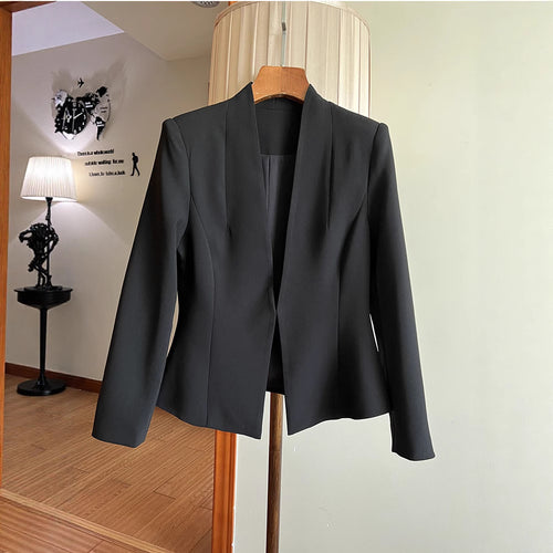 Damen Eleganter Blazer mit asymmetrischem Schnitt Nord Taschen