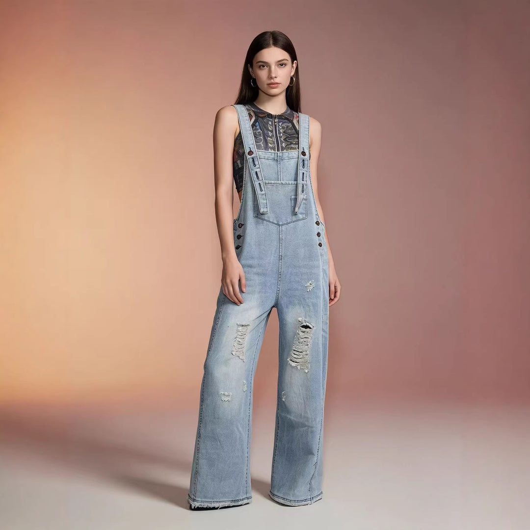 Damen moderne Baggy-Latzhose aus pigmentgefärbtem Stretch-Denim mit verstellbaren Trägern und sichtbaren Rissen Nord Taschen