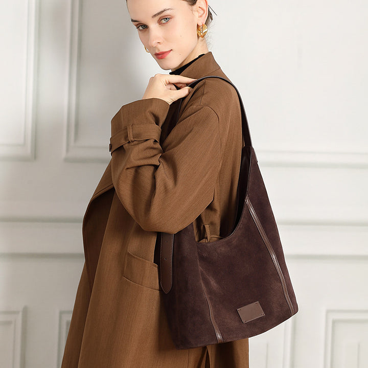 Damen Hobo-Tasche aus hochwertigem Wildleder mit elegantem Tragegriff Nord Taschen