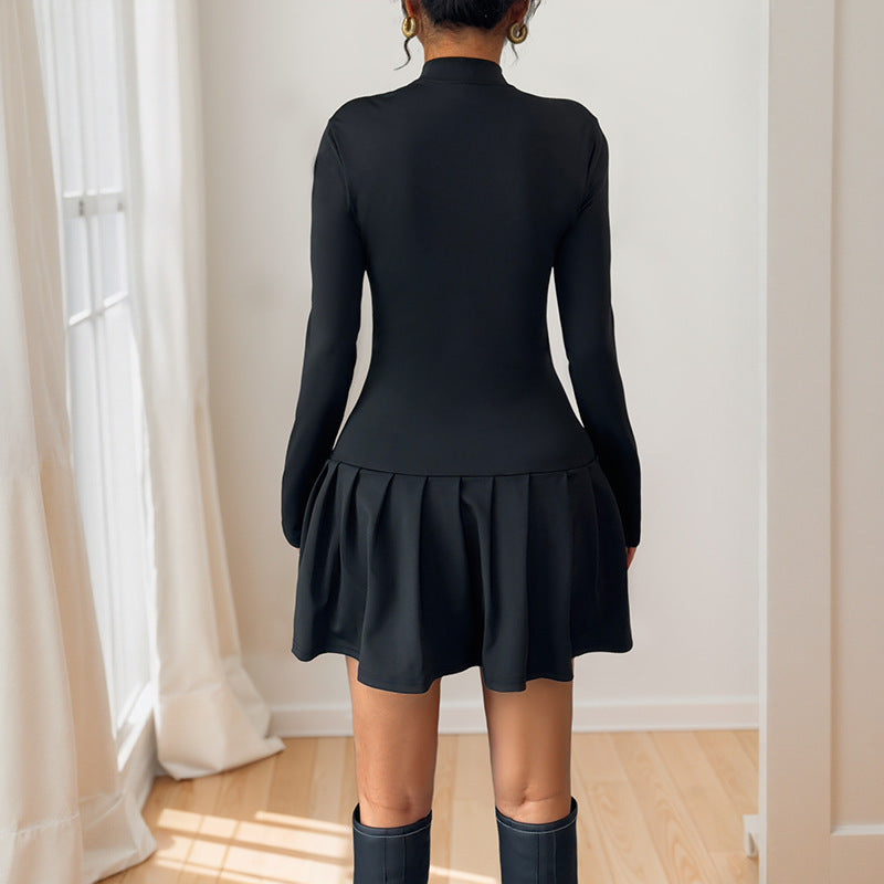 Damen Elegantes Kleid mit voluminösem Rock und kunstvollen Knöpfen Nord Taschen