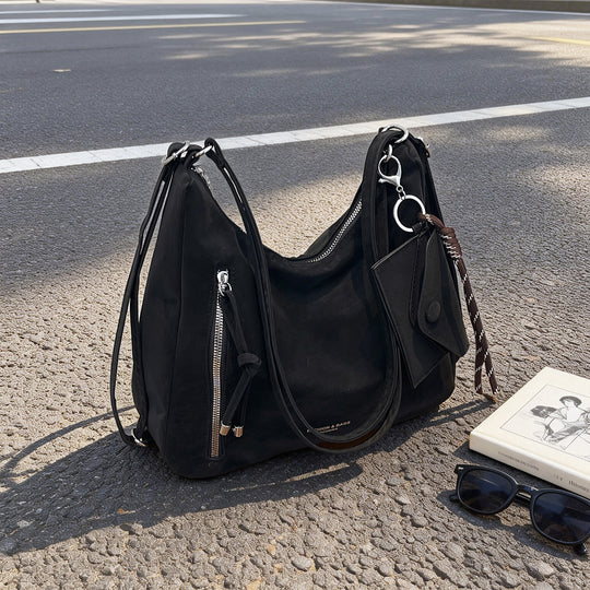 Damen Hobo-Tasche aus hochwertigem Kunstleder mit elegantem Kettenverschluss Nord Taschen