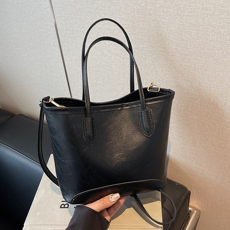 Damen Handtasche mit strukturiertem Kunstleder Nord Taschen