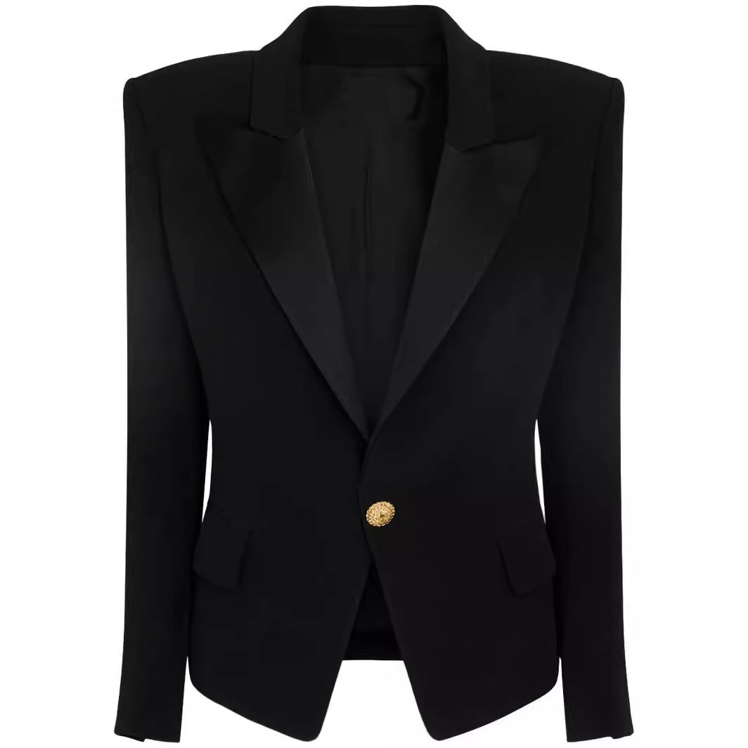 Damen Figurnaher Smokingblazer im Tailoring mit betonter Schulter und goldener Zierknopfleiste Nord Taschen
