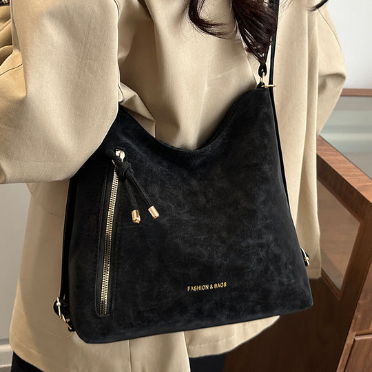 Damen Hobo-Tasche aus hochwertigem Kunstleder mit dekorativen Reißverschlussdetails Nord Taschen