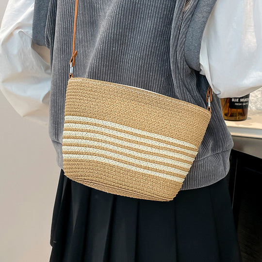 Damen Henkeltasche aus geflochtenem Naturmaterial mit eleganter Struktur Nord Taschen