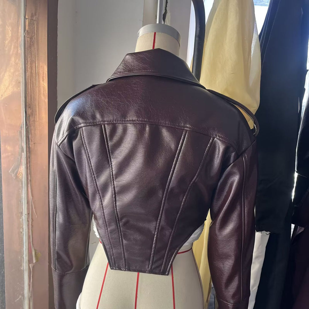Damen kurz geschnittener Lackoptik-Blouson mit tailliertem Korsett-Schnitt Nord Taschen