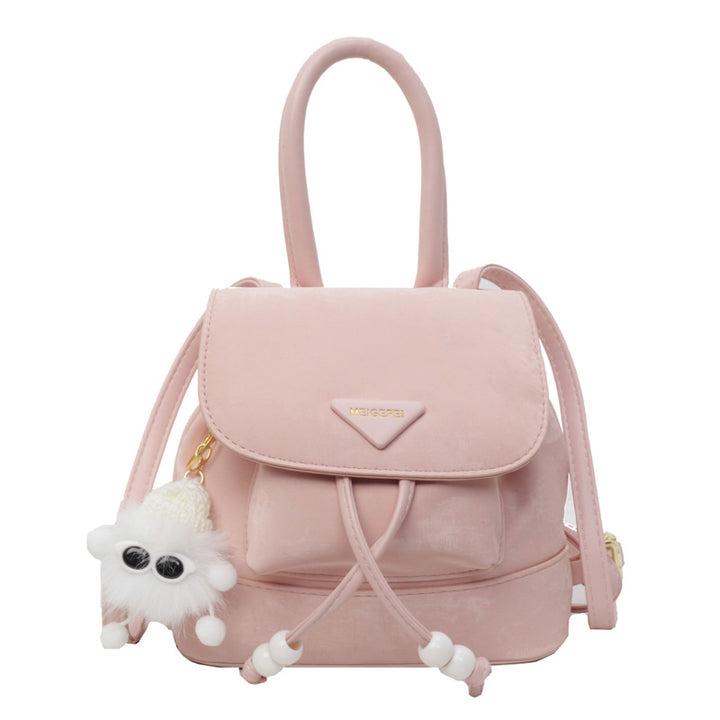 Damen Mini-Rucksack mit verspieltem Design und Plüschanhänger Nord Taschen