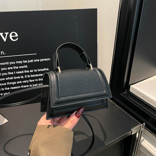Damen Schultertasche im luxuriösen Klappdesign Nord Taschen