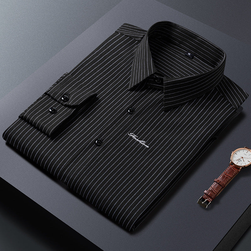 Herren Klassisches gestreiftes Business‑Hemd aus Baumwollmix mit Kentkragen und Brustlogo Nord Taschen