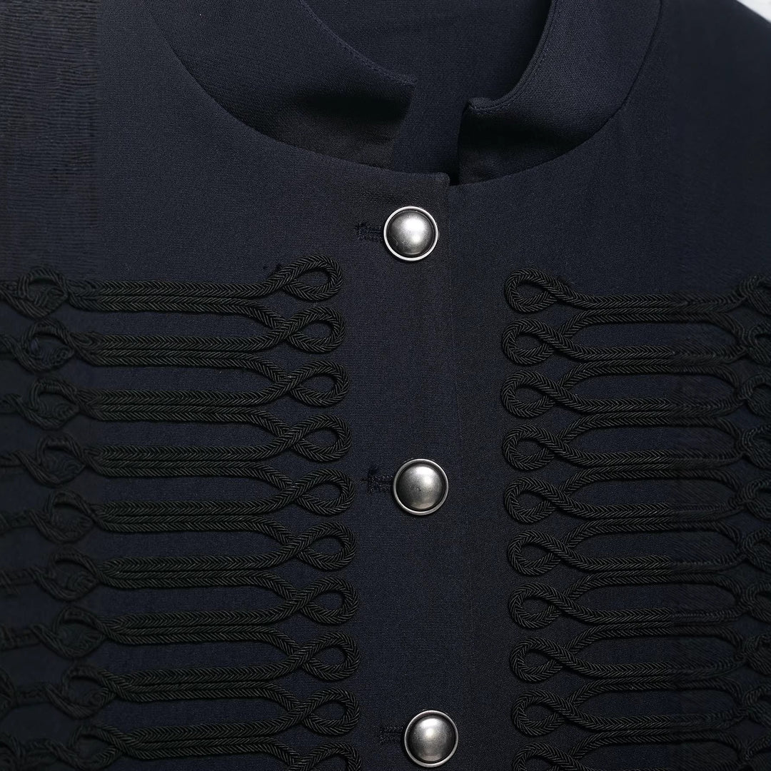 Damen Cropped militärinspirierte Kurzjacke mit Stehkragen und Zierkordeln Nord Taschen