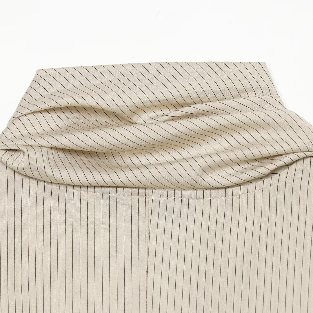 Damen Bluse mit Halstuchkragen, feinem Nadelstreifen und floraler Applikation Nord Taschen