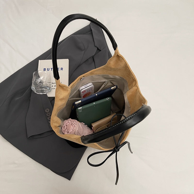 Damen elegante Schultertasche mit verspieltem Schleifendetail Nord Taschen