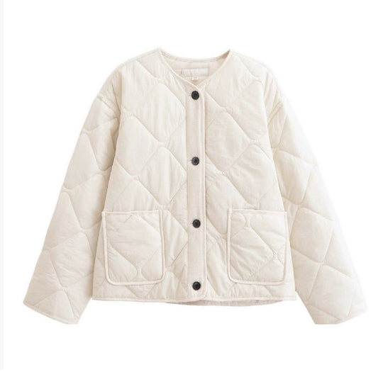 Damen 20+ gesteppte Overshirt-Jacke mit Rundhals, durchgehender Knopfleiste und aufgesetzten Taschen Nord Taschen