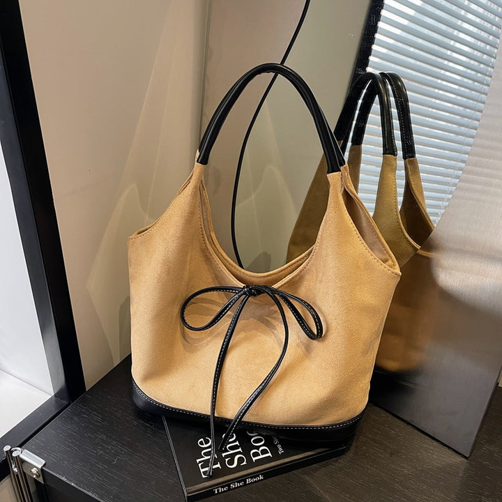 Damen elegante Schultertasche mit verspieltem Schleifendetail Nord Taschen