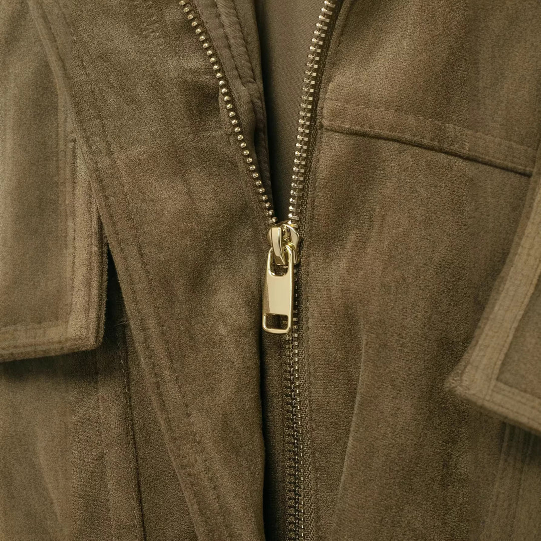 Damen Oversize-Cropped Wildlederoptik-Jacke mit Kapuze und aufgesetzten Pattentaschen Nord Taschen