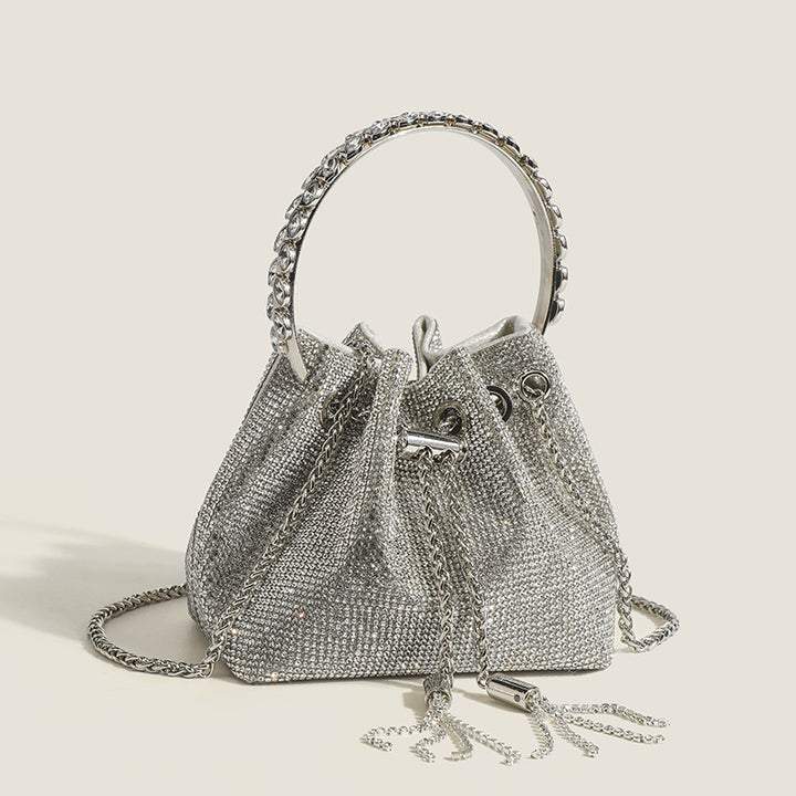 Damen Beuteltasche mit funkelndem Design und hochwertigem Kettenhenkel Nord Taschen