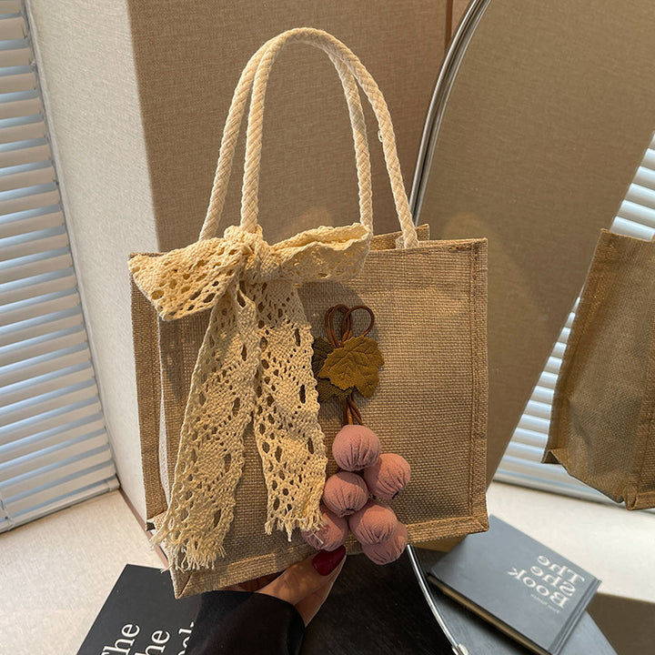 Damen Jute-Tasche mit dekorativem Spitzenband und verspielter Applikation Nord Taschen