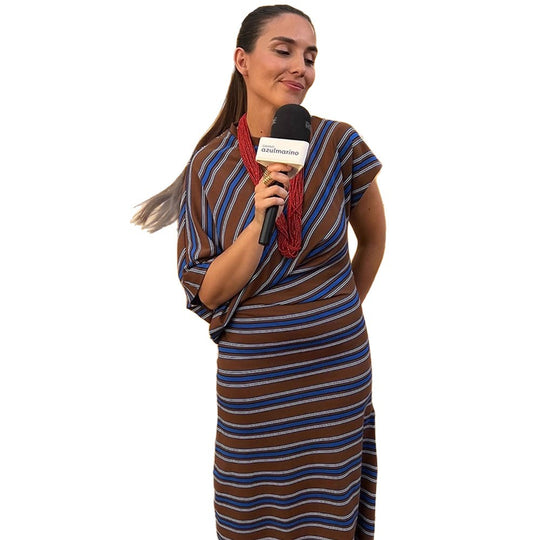 Damen Gestreiftes Maxikleid mit asymmetrischer Cape-Ärmelung & taillierter Silhouette Nord Taschen