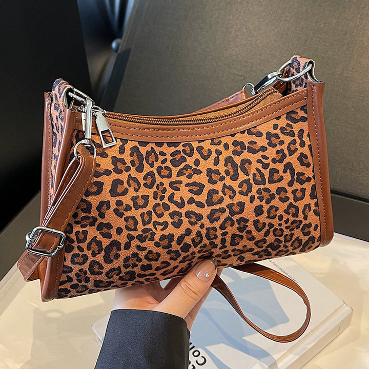 Damen Tasche im eleganten Leo-Design mit abnehmbarem Schulterriemen Nord Taschen