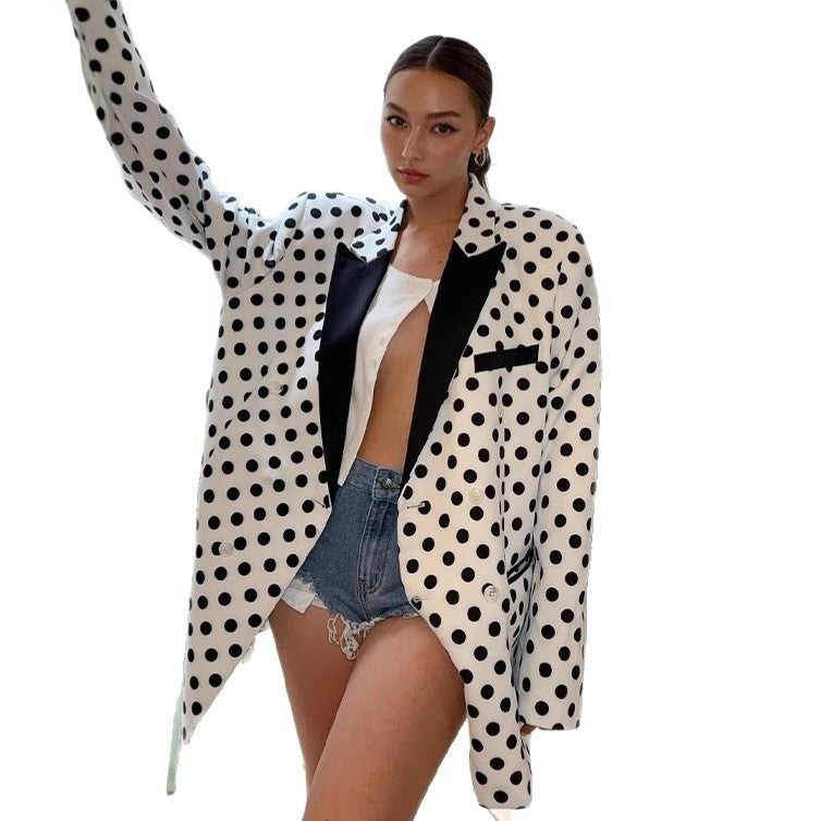 Damen Oversize-Tupfenblazer mit kontrastierendem Revers und kastiger Silhouette Nord Taschen