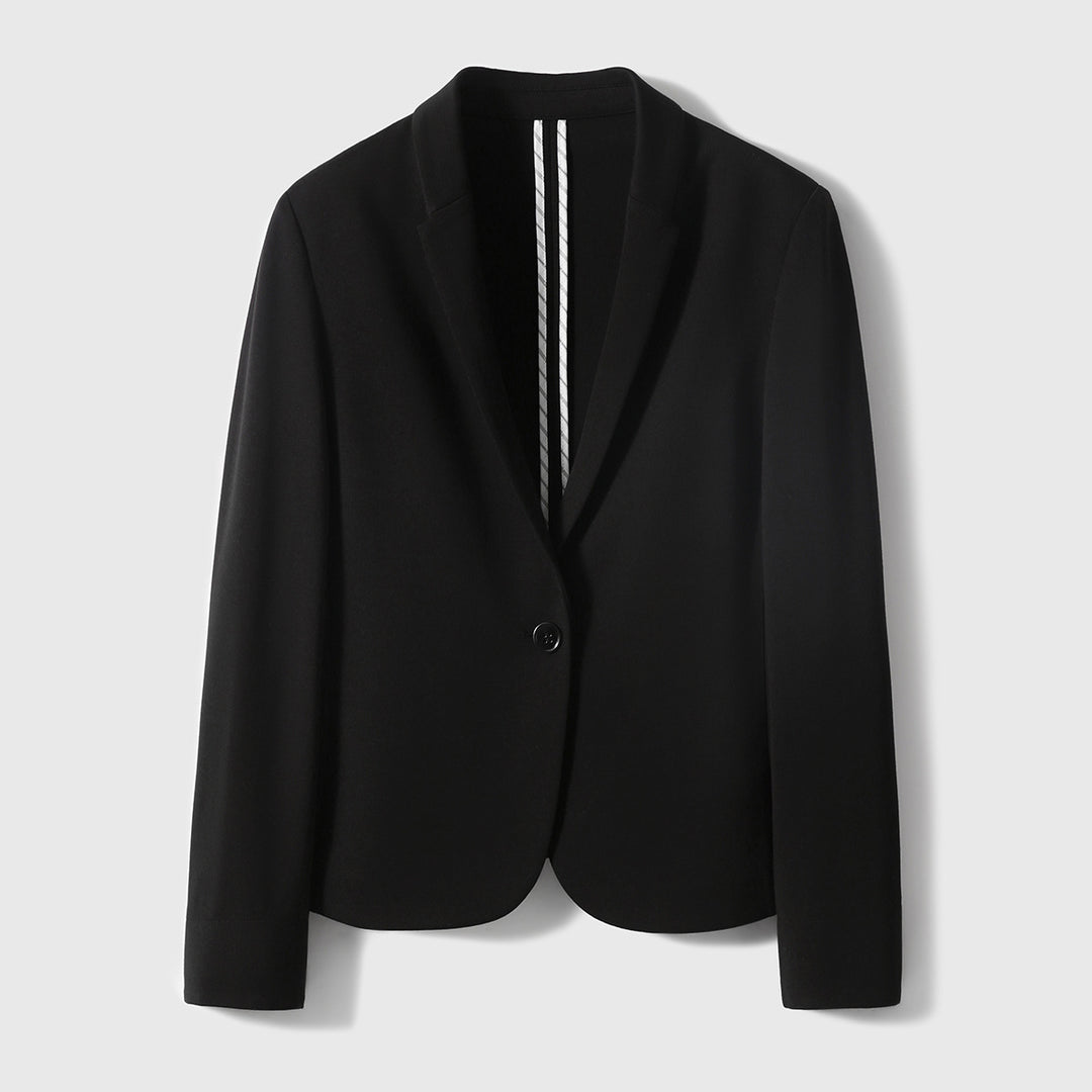 Damen Taillierter Ein-Knopf-Blazer aus leichtem Crepe mit geschwungener Saumlinie Nord Taschen