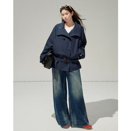 Damen Kurztrenchcoat mit taillierendem Gürtel und doppeltreiher Knopfleiste Nord Taschen