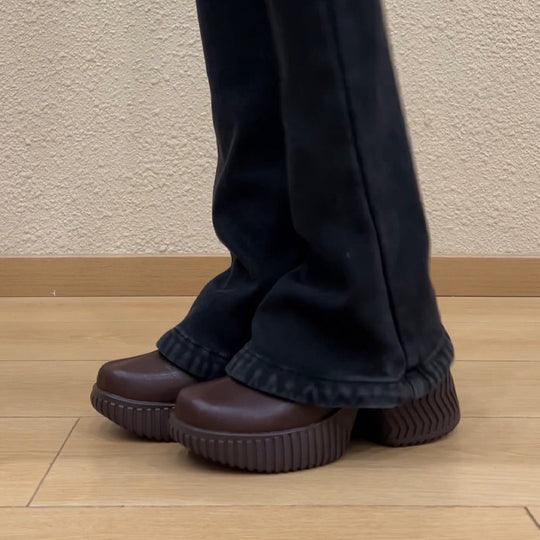 Damen Plateau-Slipper mit markanter Profilsohle und elastischem Einstieg Nord Taschen