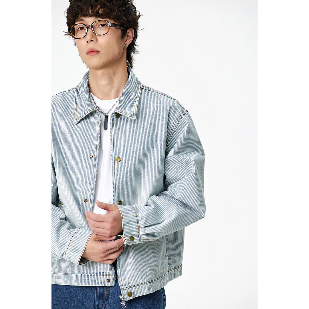 Unisex Gestreifte Oversize-Denimjacke im Worker-Stil mit Stehkragen und Zwei-Wege-Reißverschluss Nord Taschen