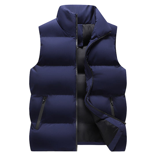 Herren Minimalistische Outdoor-Steppweste mit breiter Blocksteppung, isolierter Wattierung und verdeckten Reißverschlusstaschen Nord Taschen