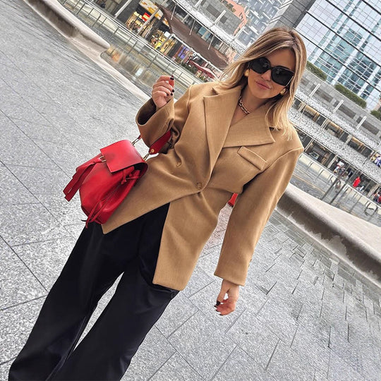 Damen Taillierter Wollmix-Blazer mit betonter Taille und markanter Schulterpartie Nord Taschen
