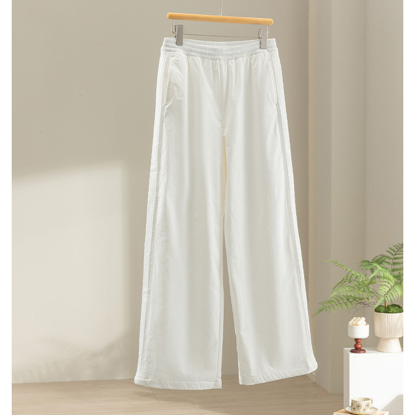 Damen Leichte Kapuzenjacke mit Kurzreißverschluss, Raglanärmeln und elastischem Saum Nord Taschen