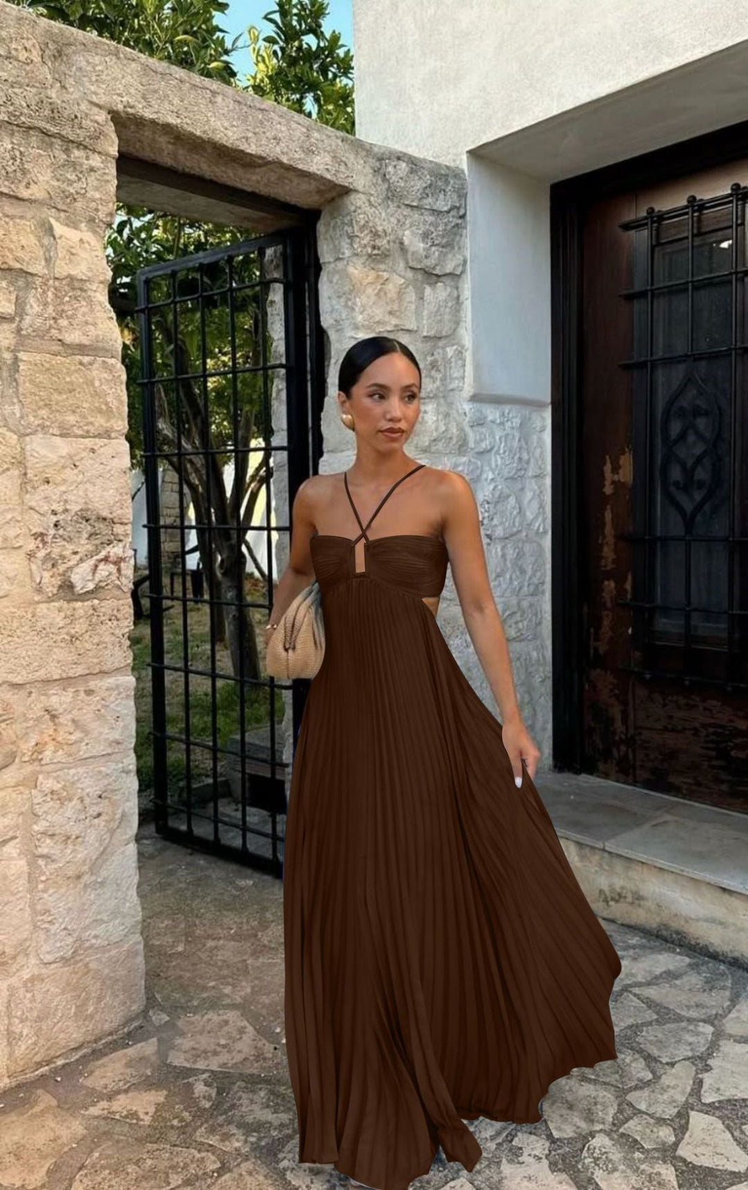 Damen Plisseekleid mit schulterfreiem Design und raffinierten Trägerdetails