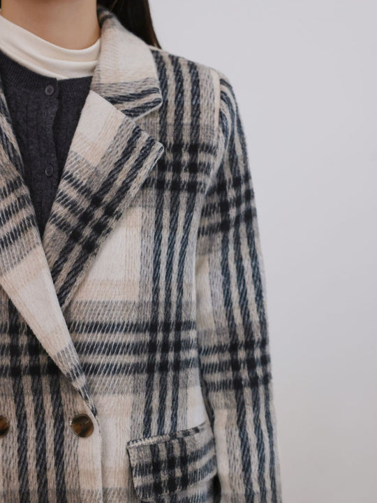 Damen Karierter Bouclé-Blazer mit Reverskragen und aufgesetzten Taschen Nord Taschen